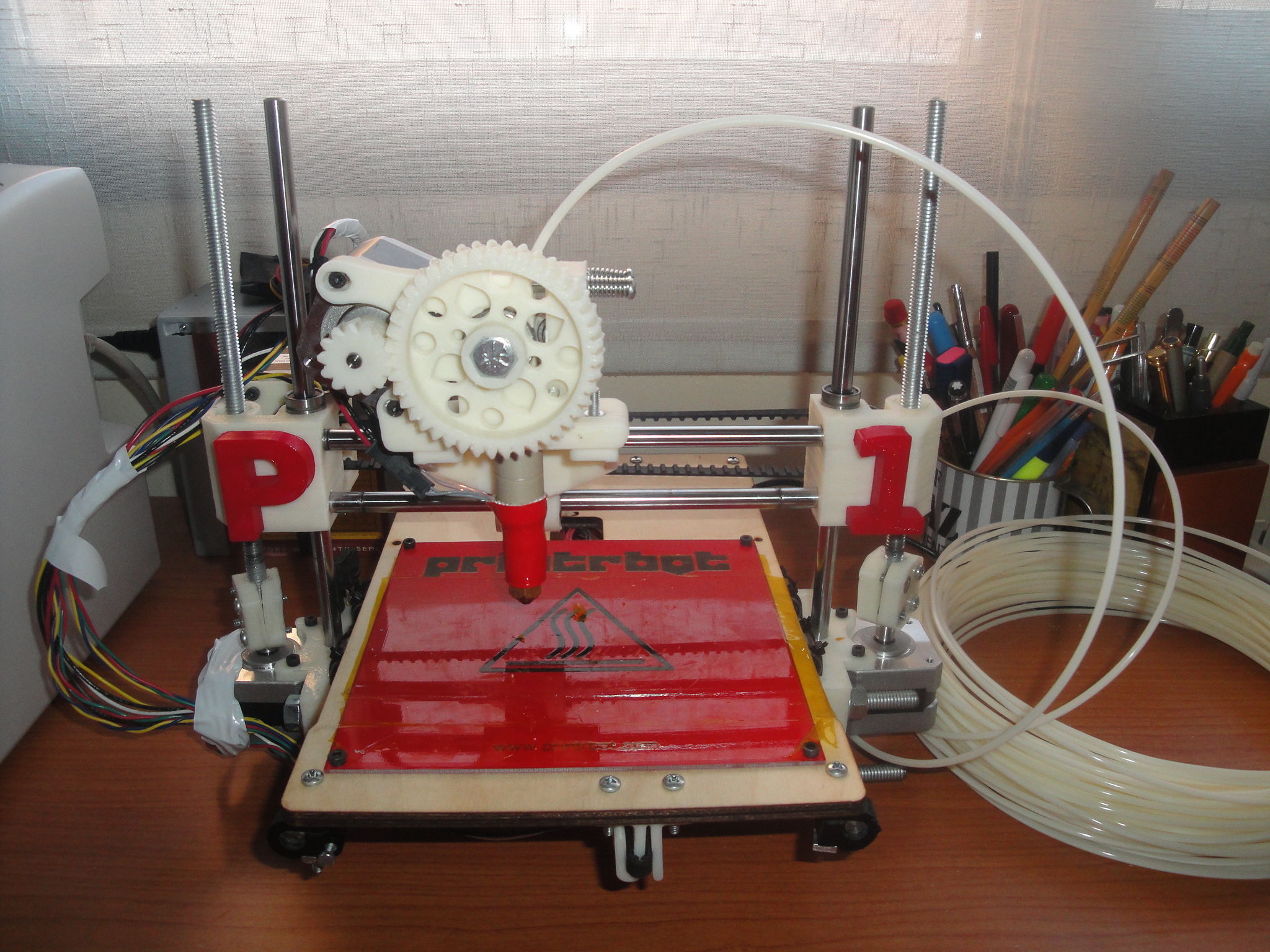 P1 con sus nuevas letras (click para ampliar)