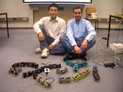 Houxiang-Juan-modular-robots-2009.jpg